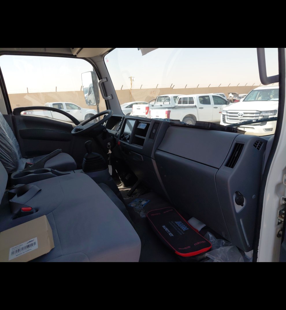 Isuzu Reward NP مبردة 4.95  طن 2024 image