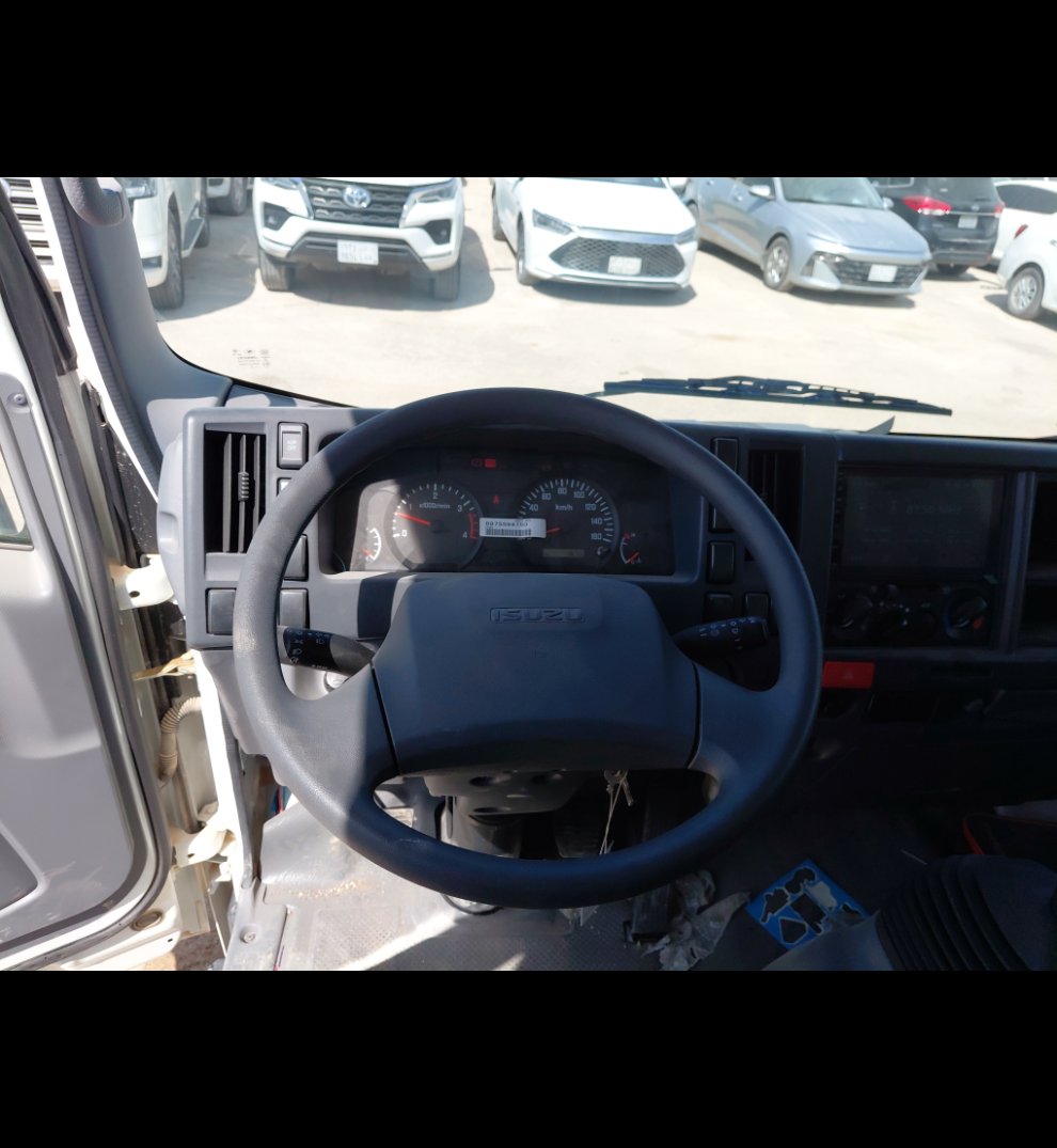Isuzu Reward NP مبردة 4.95  طن 2024 image