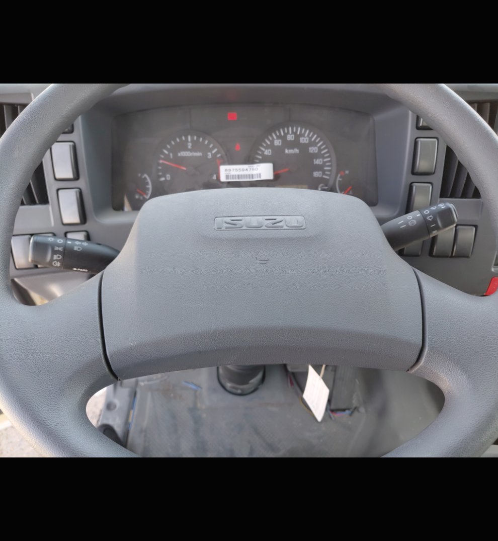 Isuzu Reward NP مبردة 4.95  طن 2024 image