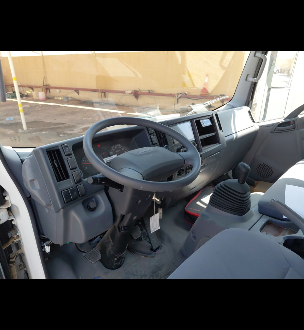 Isuzu Reward NP مبردة 4.95  طن 2024 image
