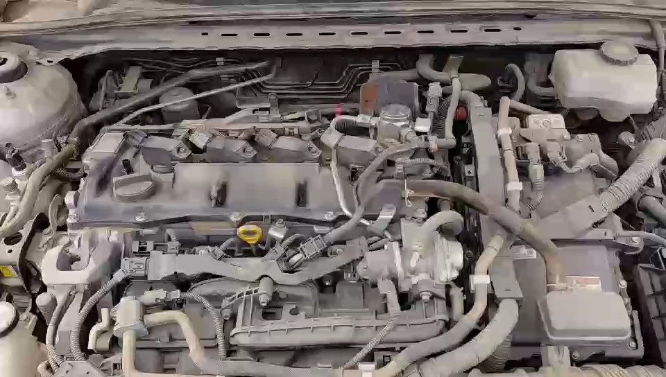 Toyota Camry GLE HEV 2020 video