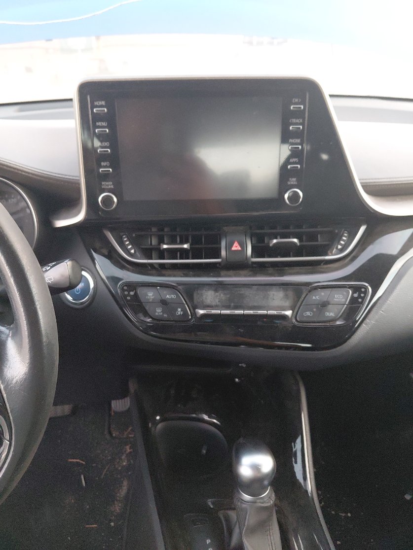 Toyota C-HR  DYNAMIC SPORTS UTILITY  2020 image