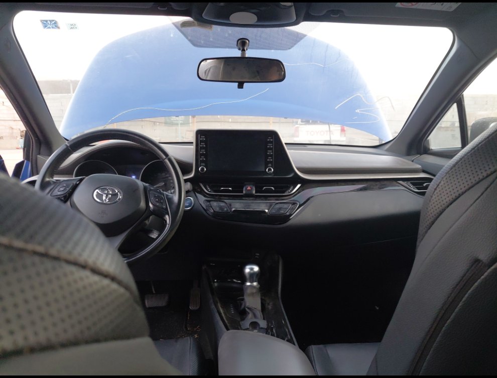 Toyota C-HR  DYNAMIC SPORTS UTILITY  2020 image