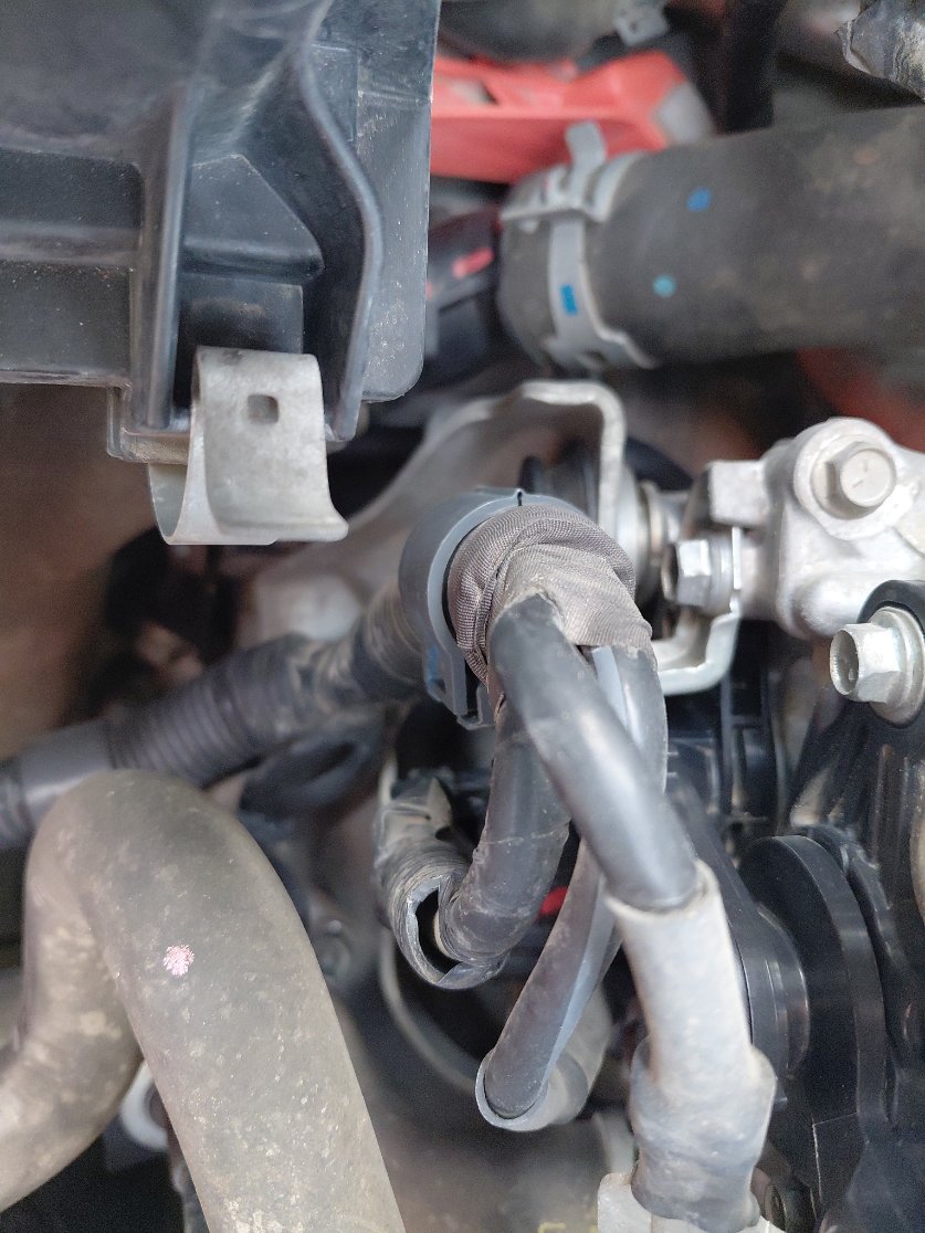 Toyota C-HR  DYNAMIC SPORTS UTILITY  2020 image