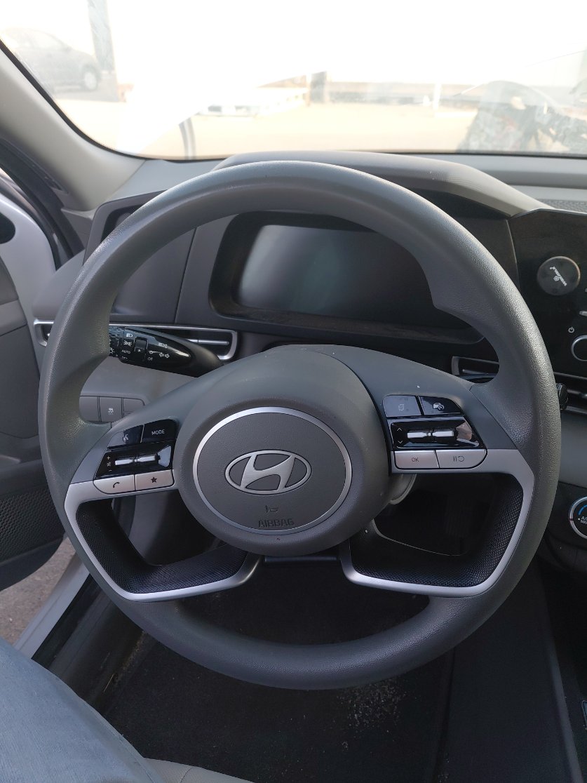 Hyundai Elantra SMART 2024 image