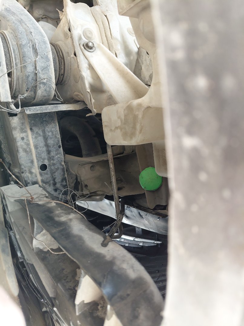 Toyota Camry LE HEV 2019 image