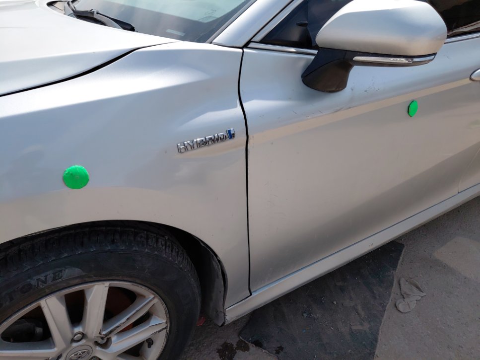 Toyota Camry LE HEV 2019 image