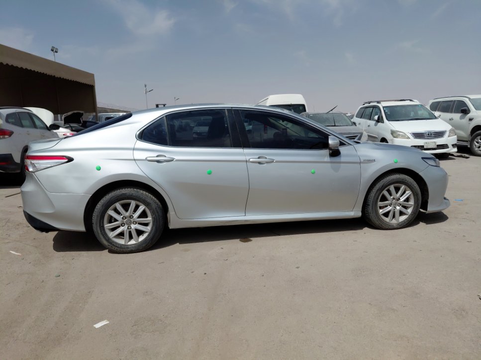 Toyota Camry LE HEV 2019 image
