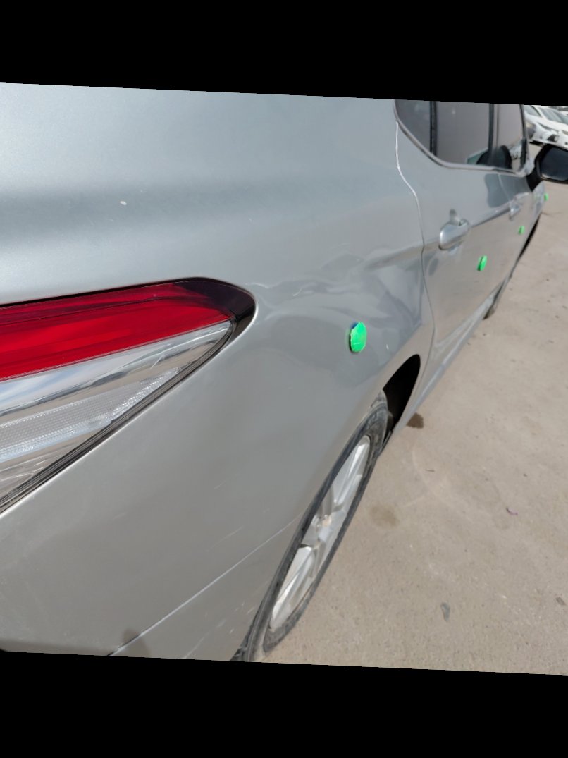 Toyota Camry LE HEV 2019 image