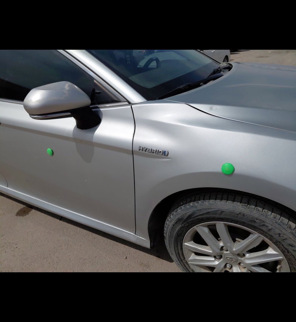 Toyota Camry LE HEV 2019 image