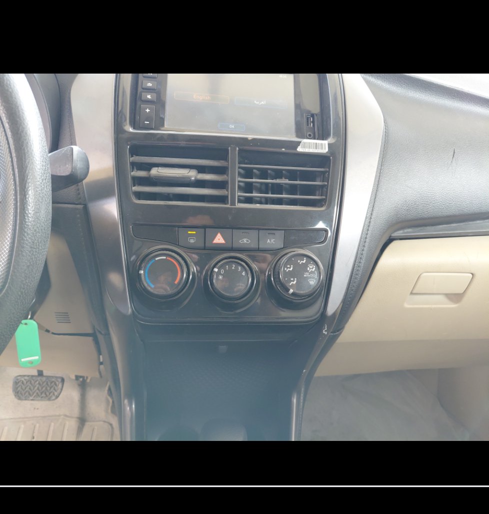 Toyota Yaris  Y 2021 image