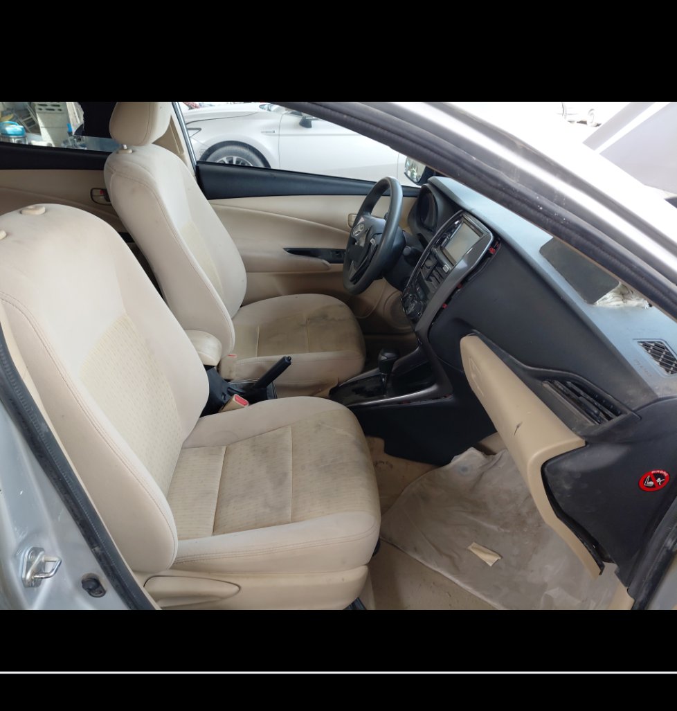 Toyota Yaris  Y 2021 image