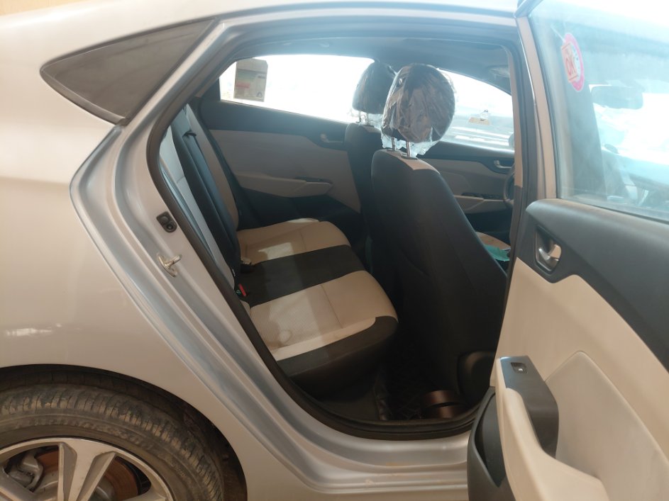 Hyundai Accent  GLS 2020 image