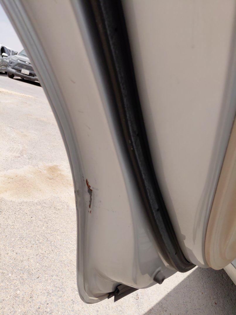 Toyota Camry LE HEV 2019 image