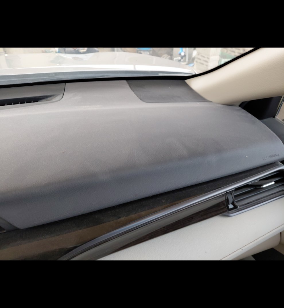 Toyota Camry GLE HEV 2020 image