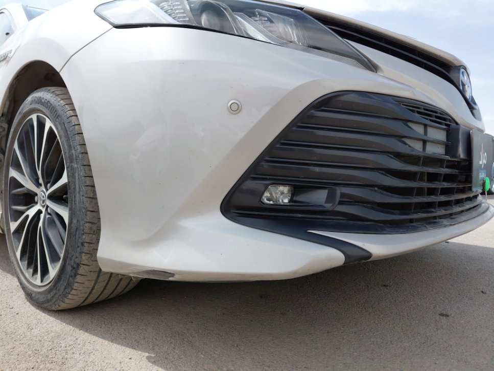 Toyota Camry GLE HEV 2020 image