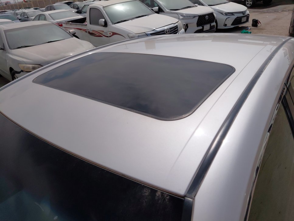 Toyota Camry GLE HEV 2020 image