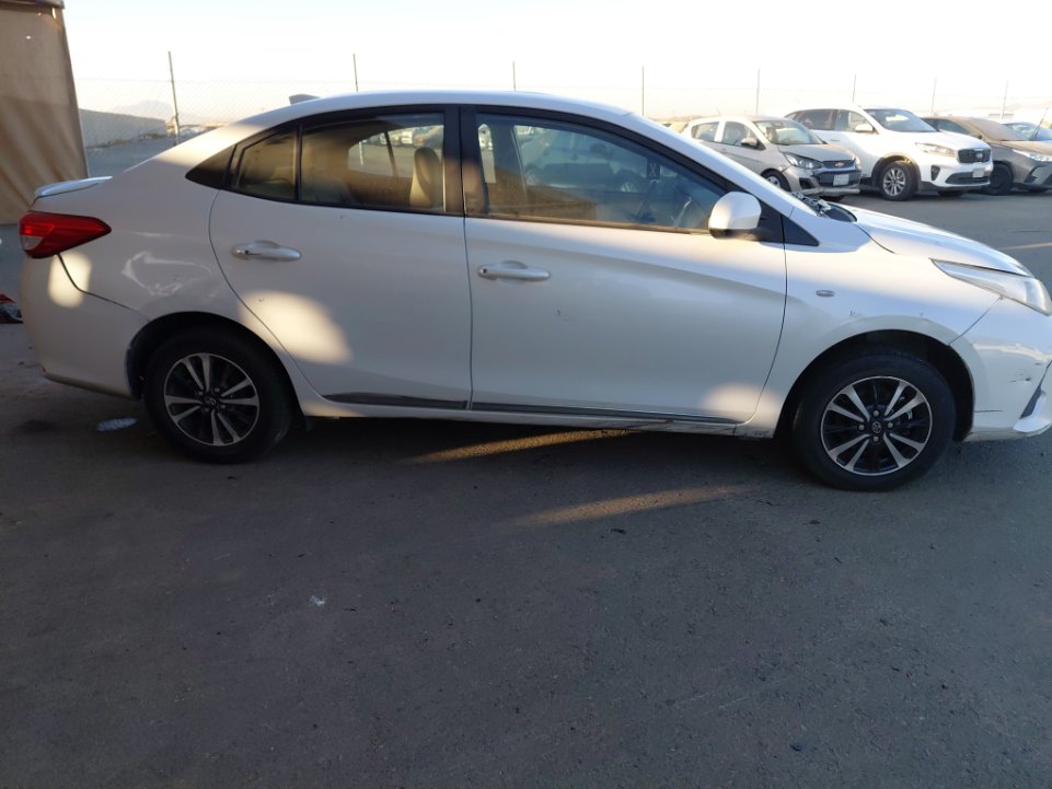 Toyota Yaris Y PLUS 2022 image