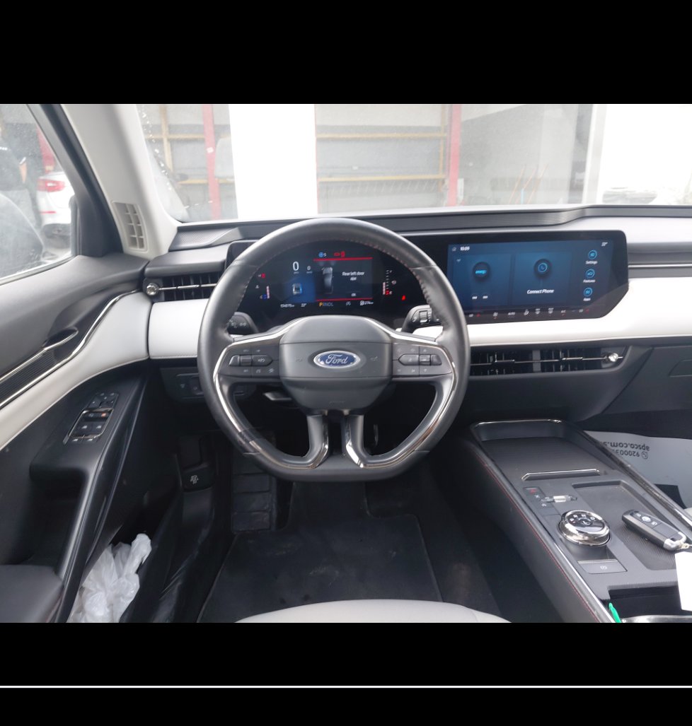 Ford Taurus  2023 image