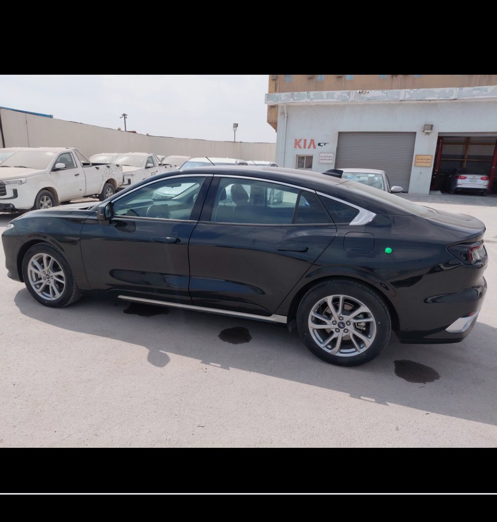 Ford Taurus  2023 image