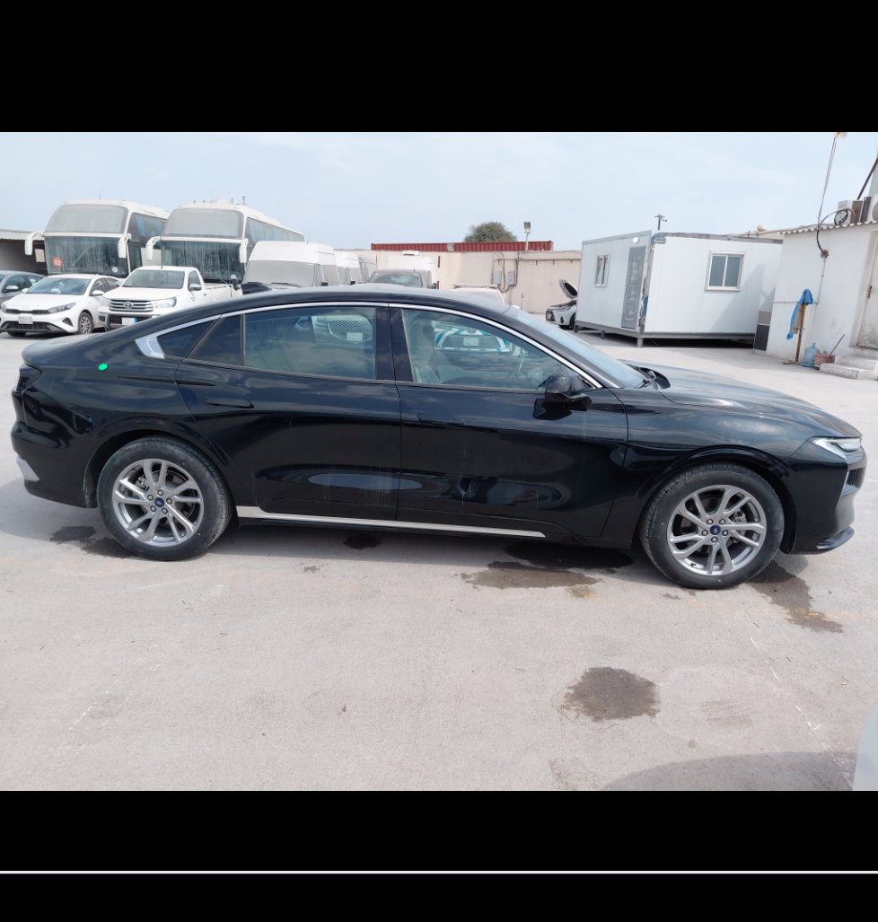 Ford Taurus  2023 image