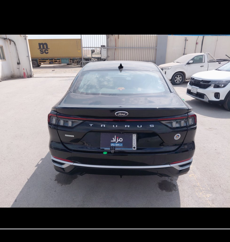 Ford Taurus  2023 image