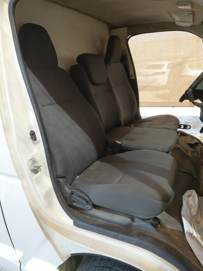 Toyota Hiace Van اساسي 2018 image