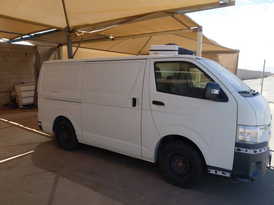 Toyota Hiace Van اساسي 2018 image