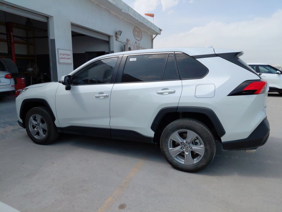 Toyota RAV4  2024 image