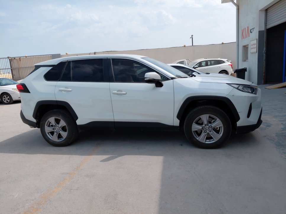 Toyota RAV4  2024 image