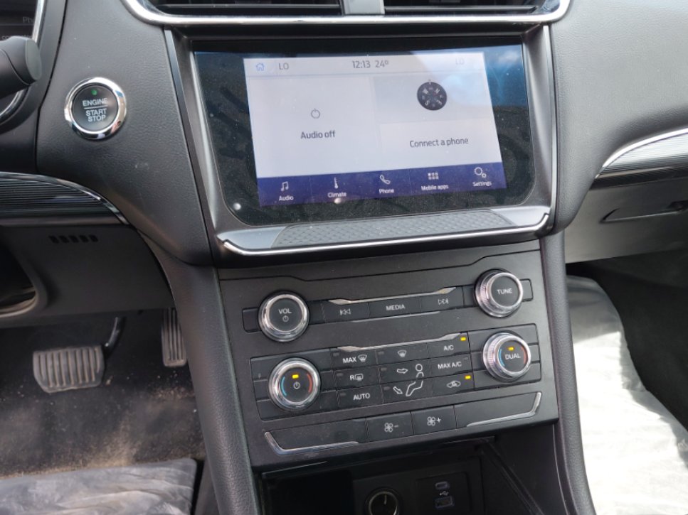 Ford Taurus  2022 image