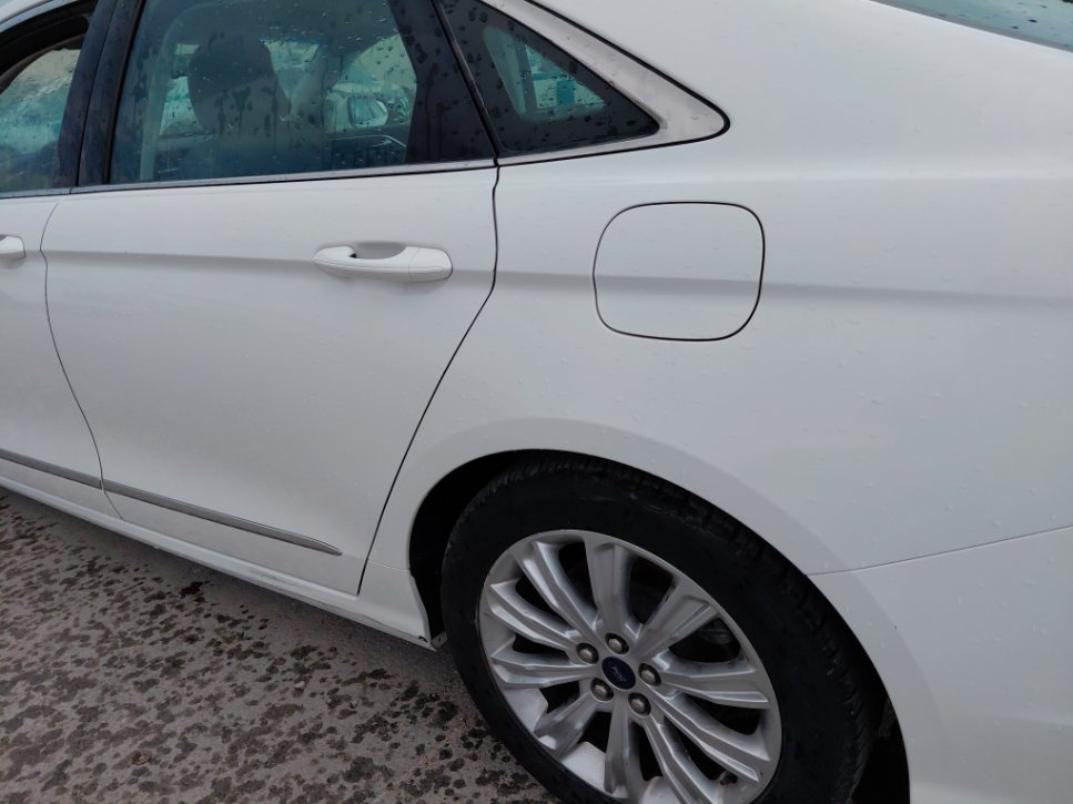 Ford Taurus  2022 image