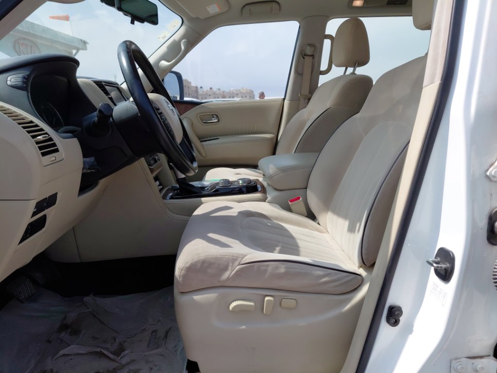 Nissan Patrol بلاتينيوم 2021 image