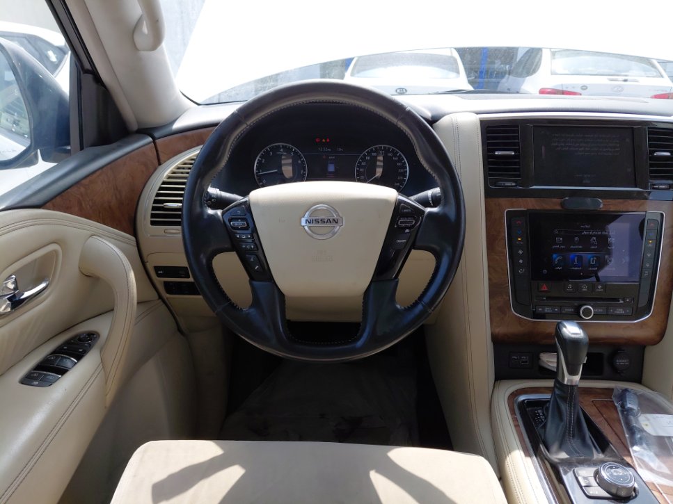 Nissan Patrol بلاتينيوم 2021 image