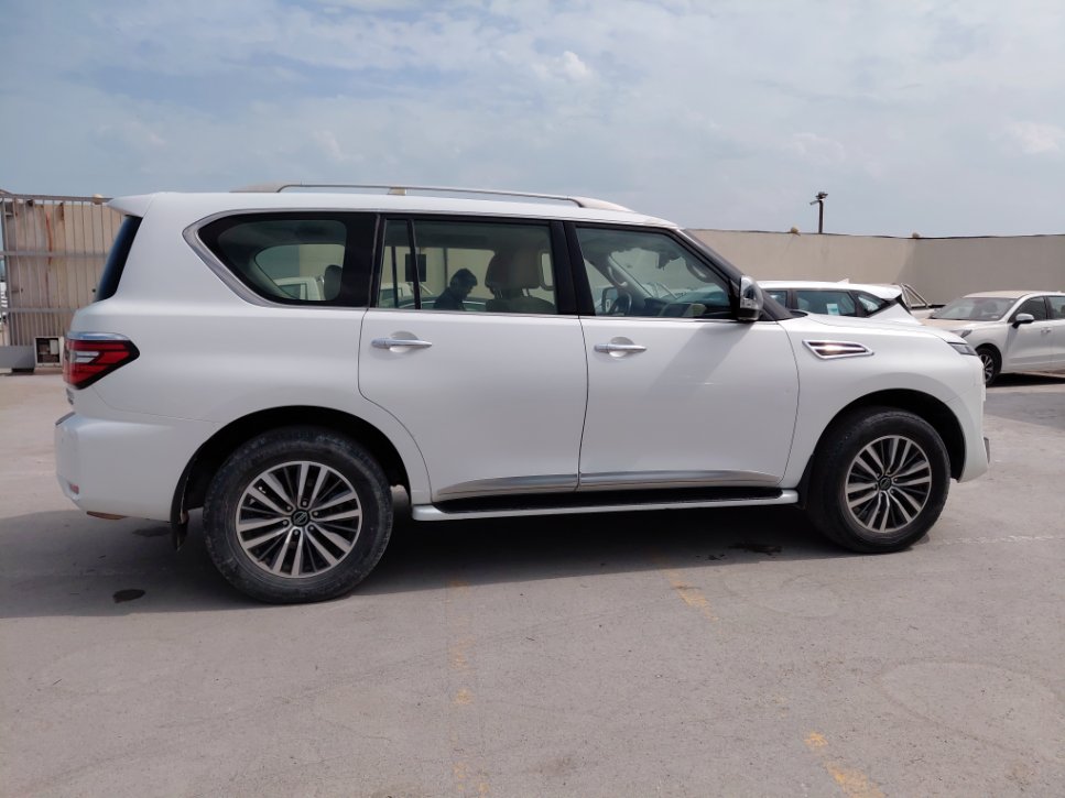 Nissan Patrol بلاتينيوم 2021 image