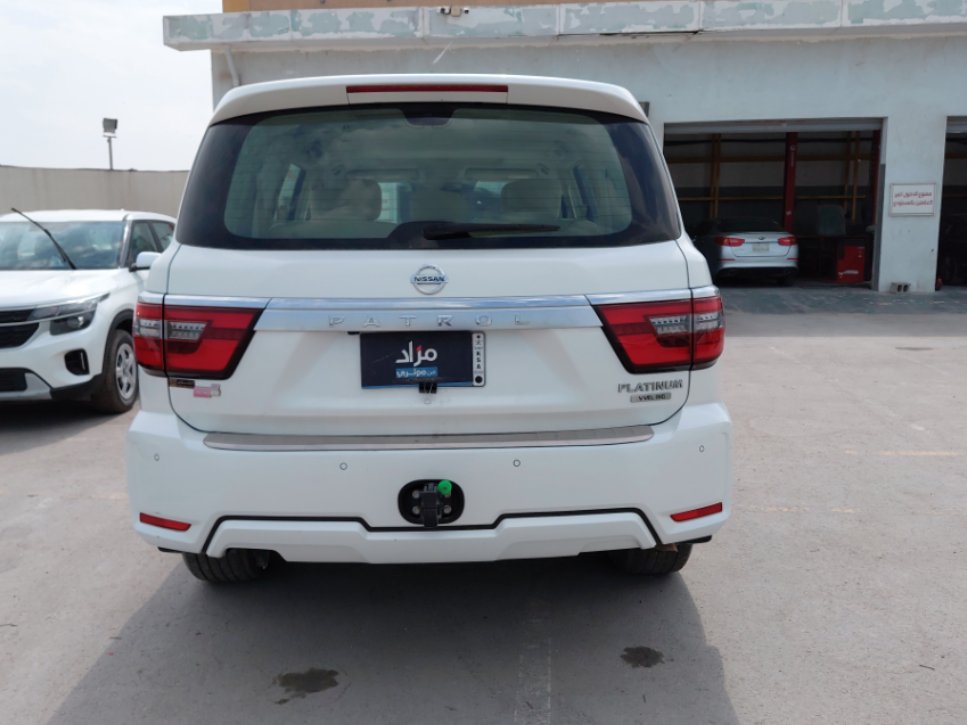 Nissan Patrol بلاتينيوم 2021 image
