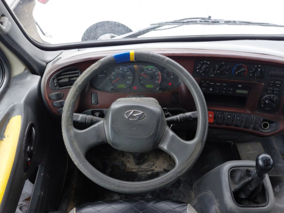 هيونداي كونتي  2016 image