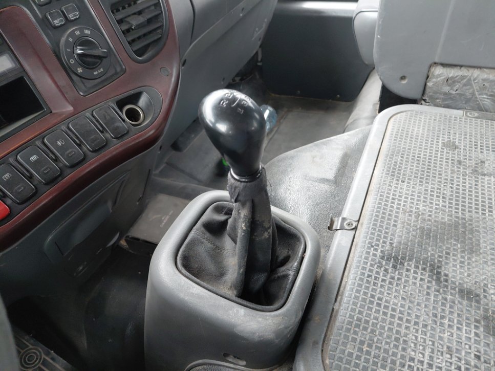 هيونداي كونتي  2016 image