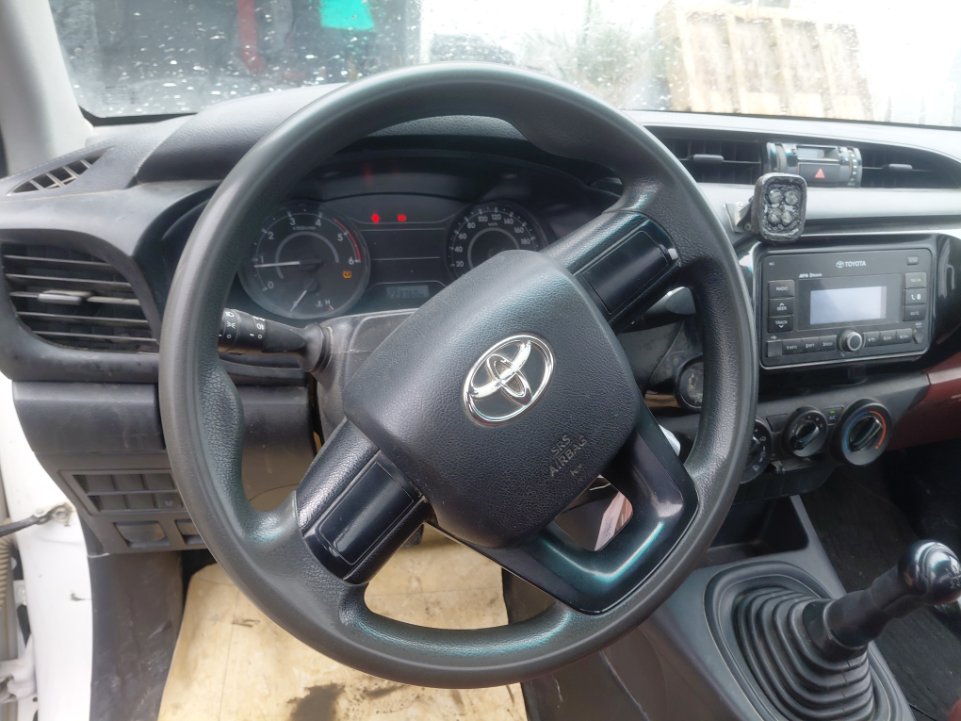 Toyota Hilux  2022 image