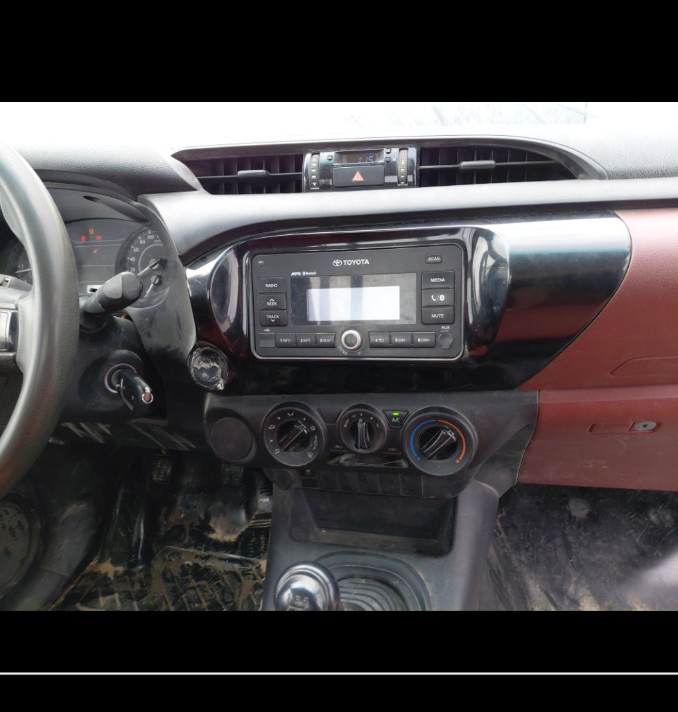 Toyota Hilux  2021 image