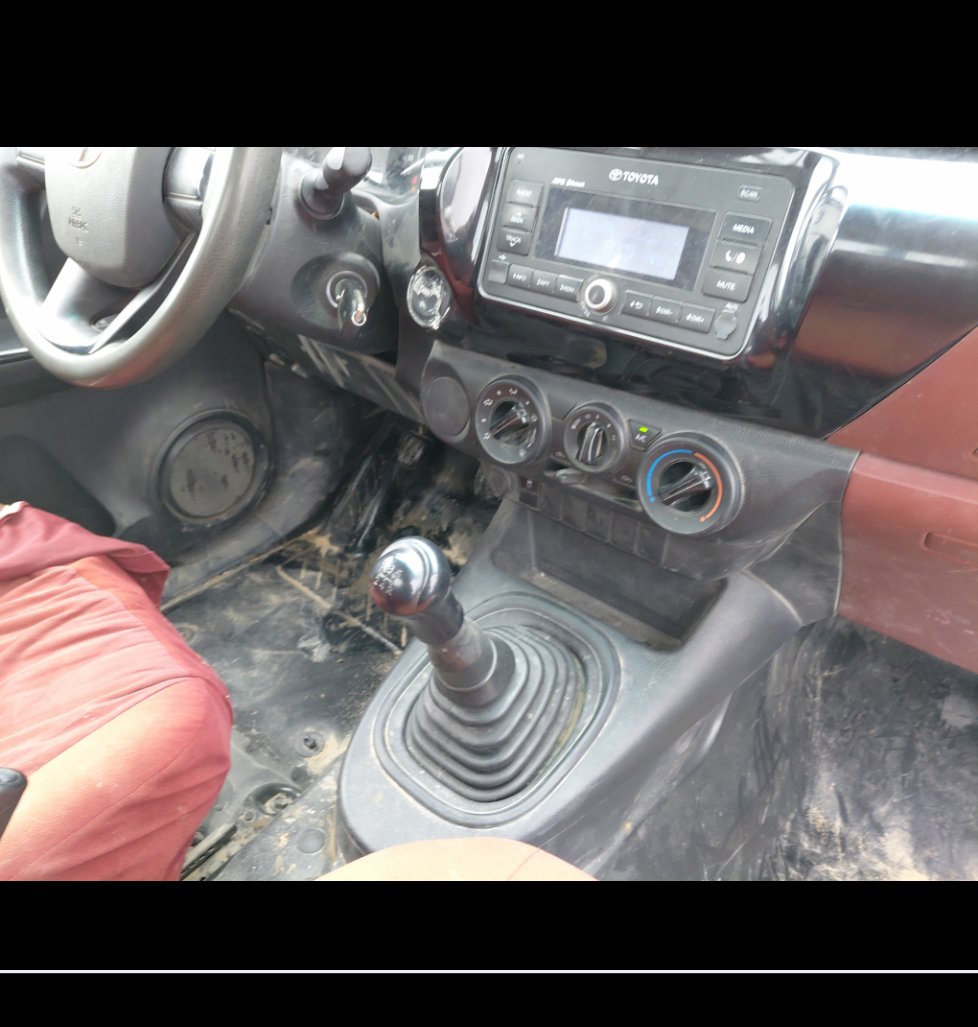 Toyota Hilux  2021 image