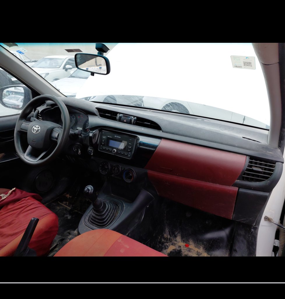 Toyota Hilux  2021 image