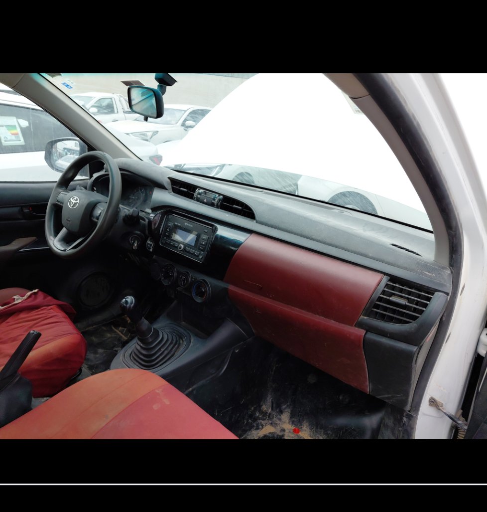 Toyota Hilux  2021 image