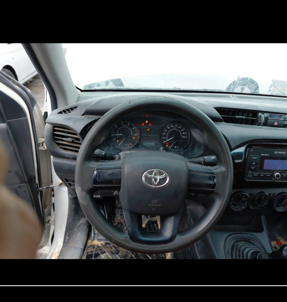 Toyota Hilux  2021 image