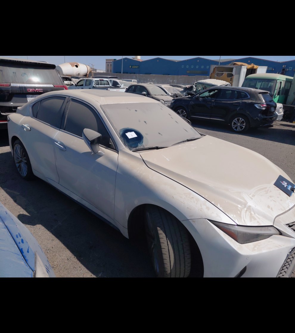 لكزس IS  2024 image