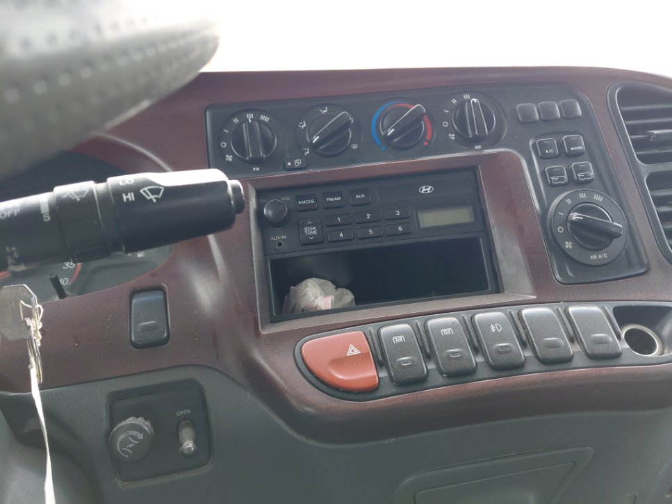 Hyundai County  2016 image