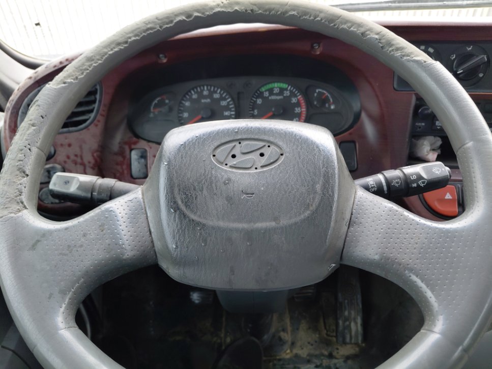 Hyundai County  2016 image