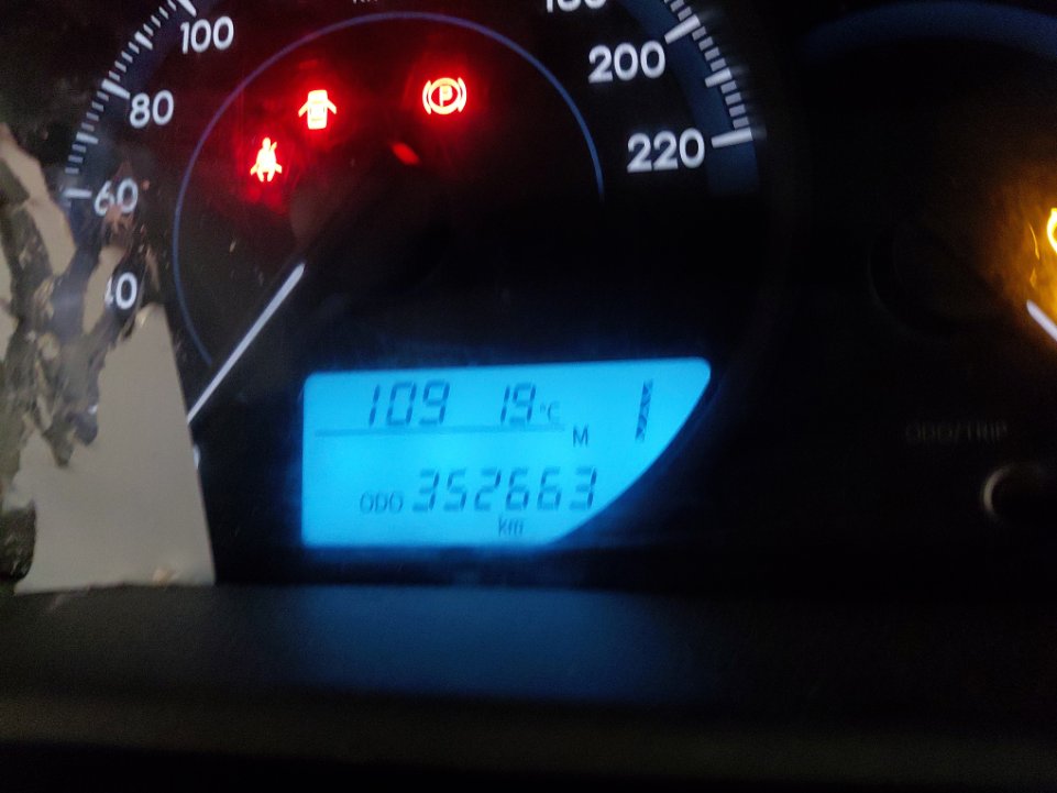 Toyota Yaris Y FLT 2021 image