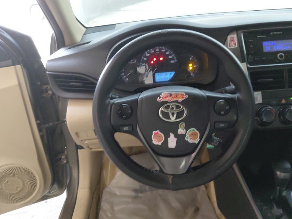 Toyota Yaris Y FLT 2021 image