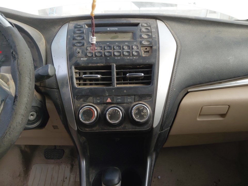 Toyota Yaris Y FLT 2020 image